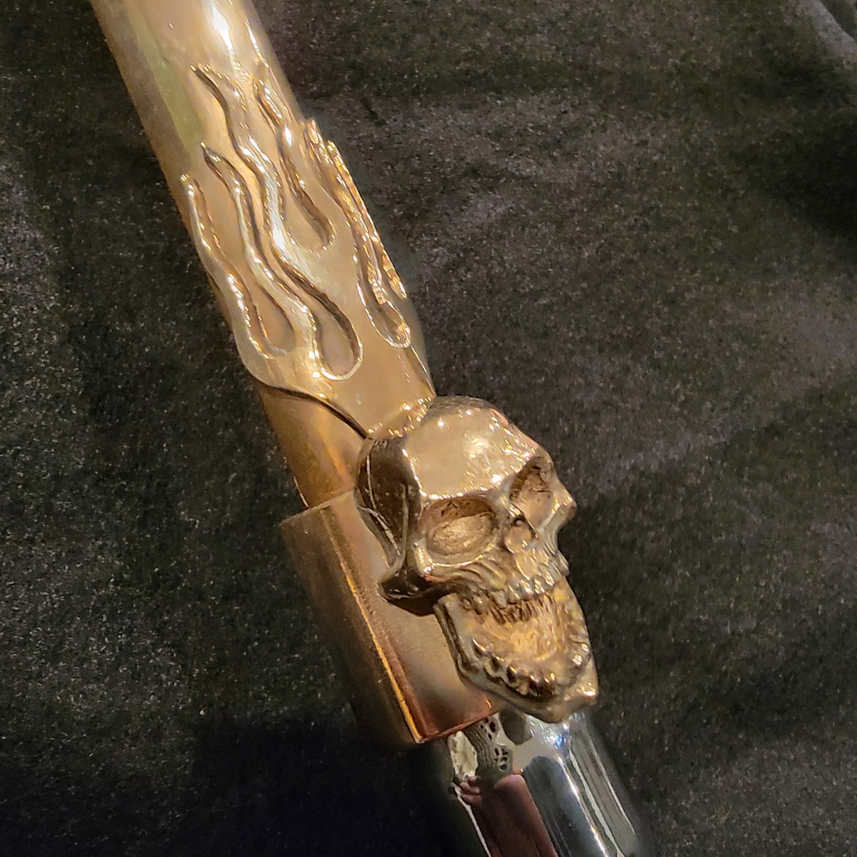 Screaming Skull Brass Pushrod Collars w/ Wings "or" Flame retainer clip