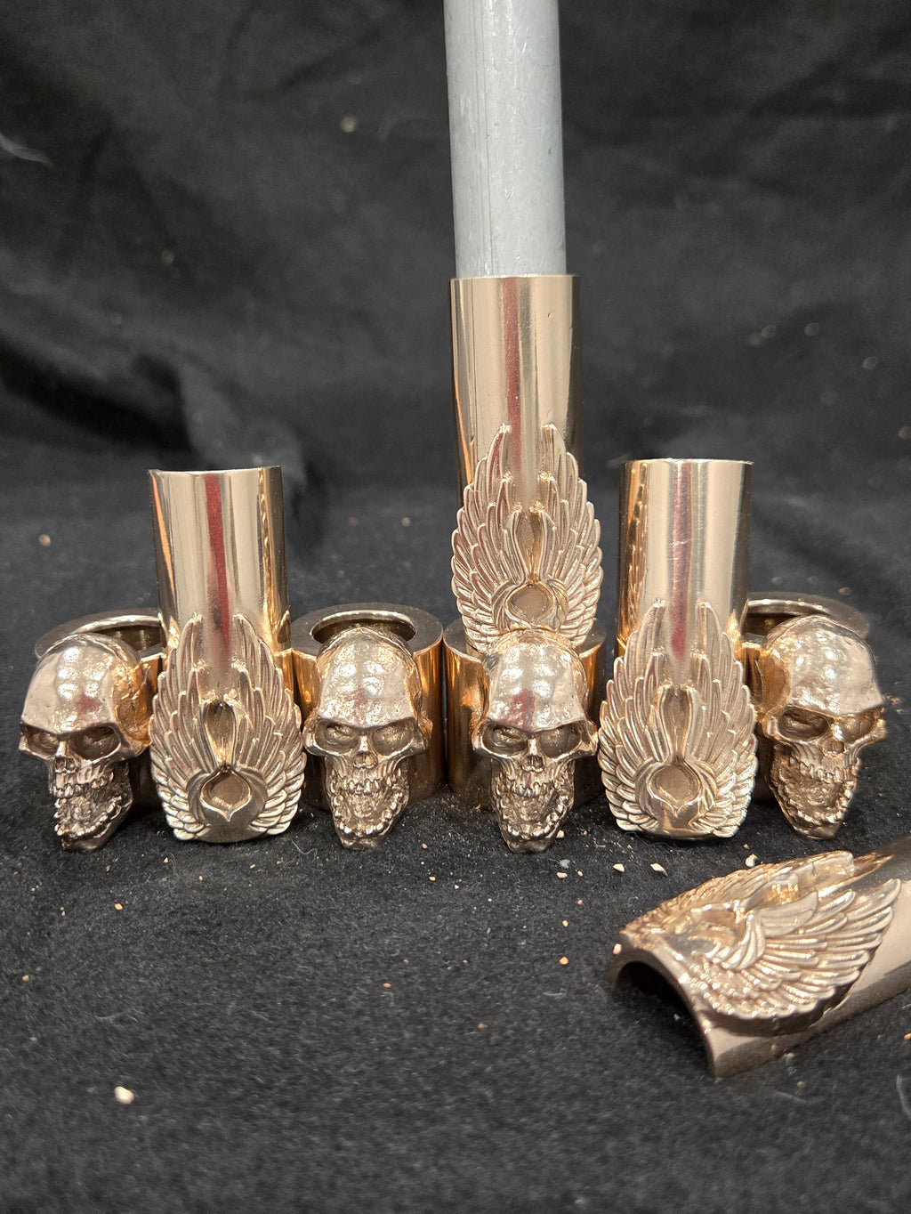 Screaming Skull Brass Pushrod Collars w/ Wings "or" Flame retainer clip